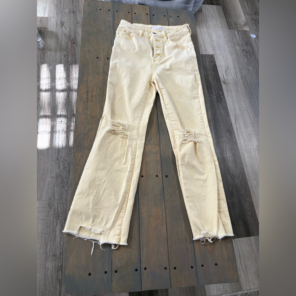 Yellow Risen jeans size 5/27 button up jeans ripped